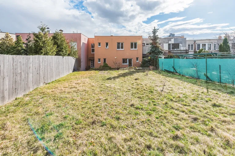 Ambrova, Nové Mesto - Bratislava III | Rent, House, Four-bedroom (5+1), 310 m²