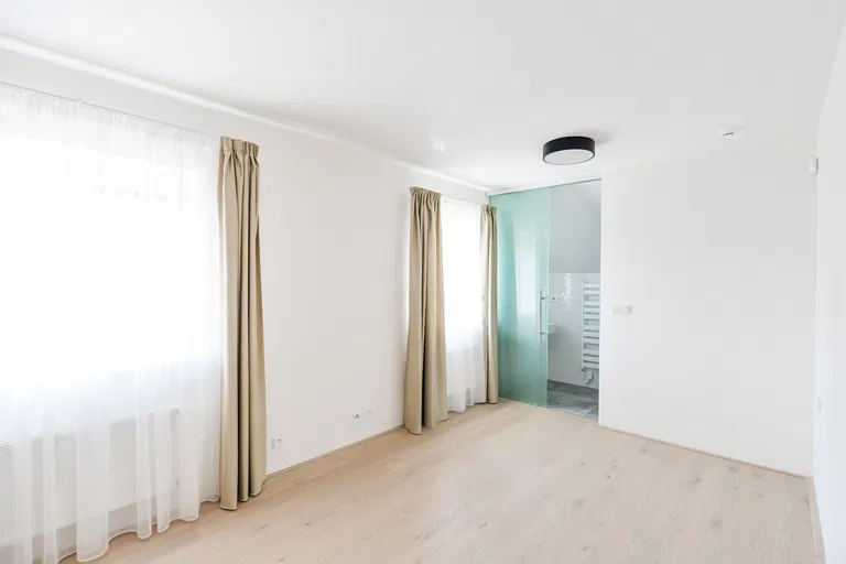 Dešťová, Nebušice - Praha 6 | Prenájom, Rodinný dom, 5-izbový, 250 m²
