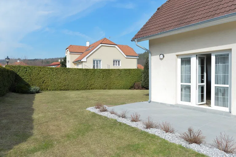 Dešťová, Nebušice - Praha 6 | Prenájom, Rodinný dom, 5-izbový, 250 m²