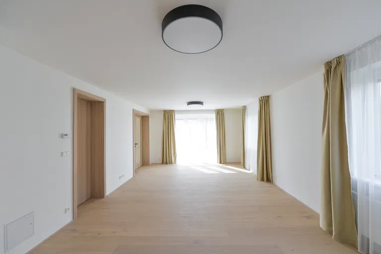 Dešťová, Nebušice - Praha 6 | Prenájom, Rodinný dom, 5-izbový, 250 m²