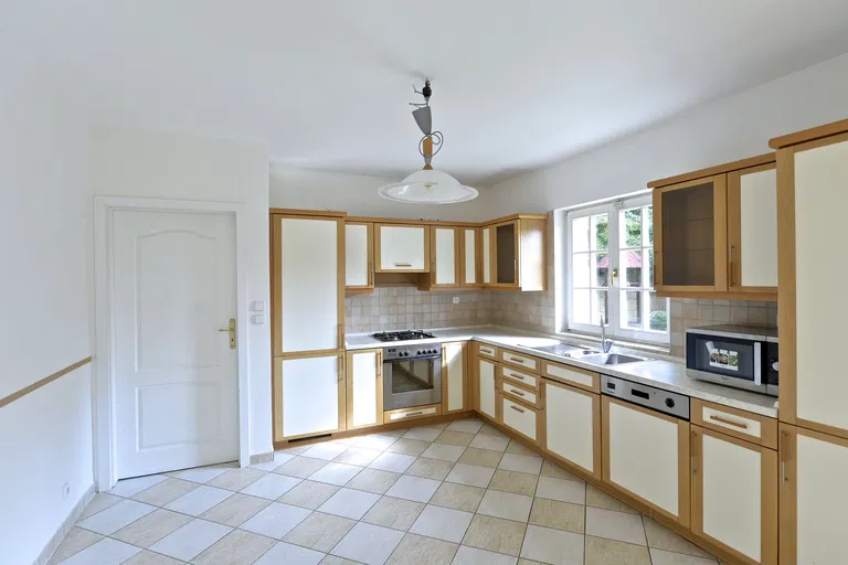 Na Malé Šárce, Nebušice - Prague 6 | Rent, House, Four-bedroom (5+1)