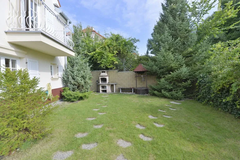 Na Malé Šárce, Nebušice - Prague 6 | Rent, House, Four-bedroom (5+1)