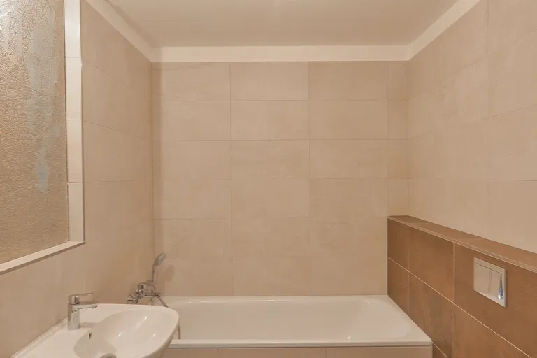 Kačírkova, Jinonice - Prague 5 | Rent, Apartment, Three-bedroom (4+kk), 108 m²