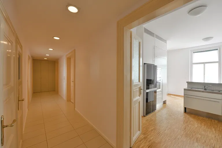 Uruguayská, Vinohrady - Prague 2 | Sale, Apartment, Two-bedroom (3+1), 119 m²