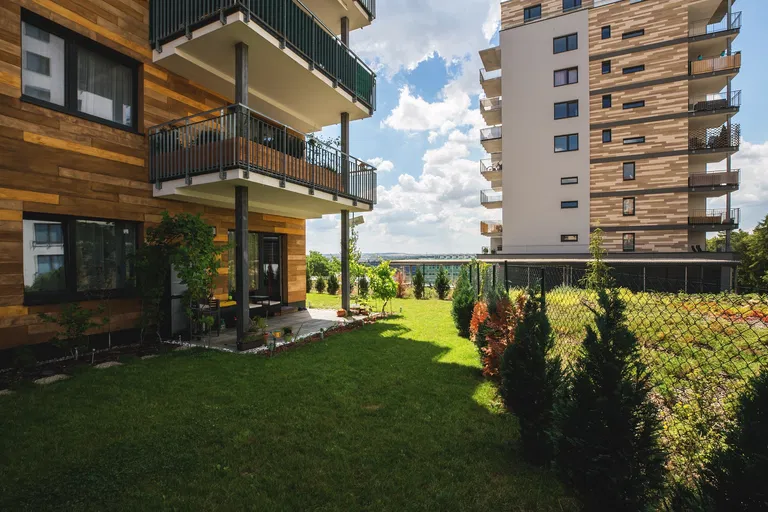 Padovská, Horní Měcholupy - Prague 10 | Sale, Apartment, Three-bedroom (4+kk), 104 m²