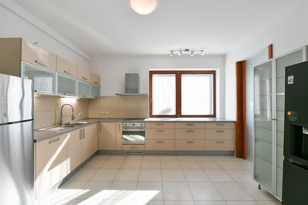 Nebušická, Nebušice - Prague 6 | Rent, House, Six-bedroom (7+1), 450 m²