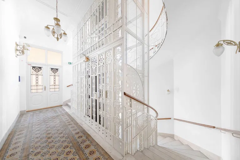 Hlavné námestie, Staré Mesto - Bratislava I | Rent, Offices, 174 m²