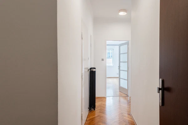 Bulharská, Vršovice - Prague 10 | Sale, Apartment, One-bedroom (2+kk), 58 m²