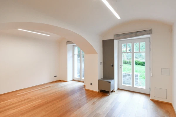 V Šáreckém údolí, Dejvice - Prague 6 | Sale, House, Seven-bedroom (8+kk), 418 m²