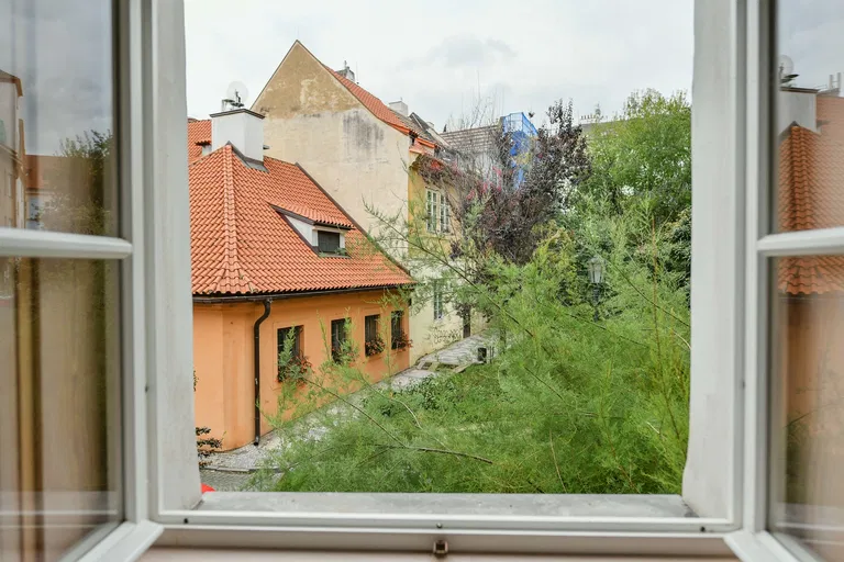Všehrdova, Malá Strana - Prague 1 | Rent, Apartment, Two-bedroom (3+kk), 65 m²