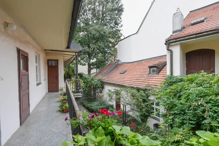 Všehrdova, Malá Strana - Prague 1 | Rent, Apartment, Two-bedroom (3+kk), 65 m²