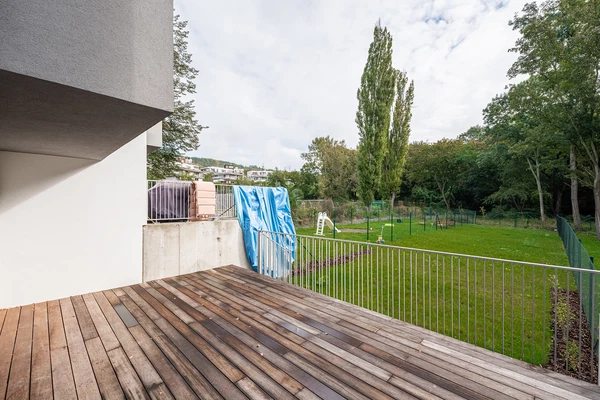 Akáciová, Smíchov - Prague 5 | Rent, House, Four-bedroom (5+kk), 197 m²