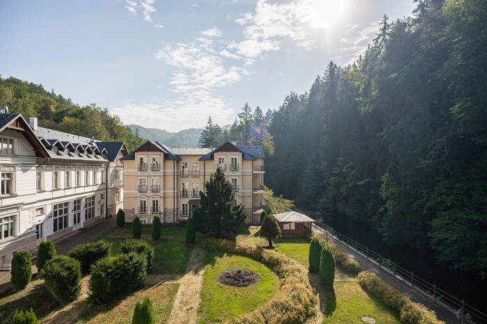 Slovenská, Karlovy Vary - Karlovy Vary | Sale, Hotel, 4 655 m²