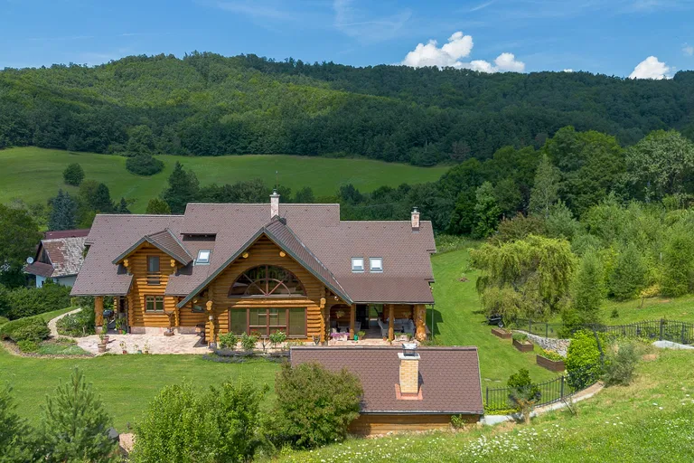 Podzámčok - Zvolen | Sale, House, Five-bedroom (6+kk), 547 m²