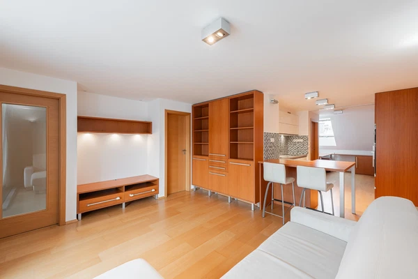 U Libeňského pivovaru, Libeň - Praha 8 | Pronájem, Byt, 2+kk, 56 m²