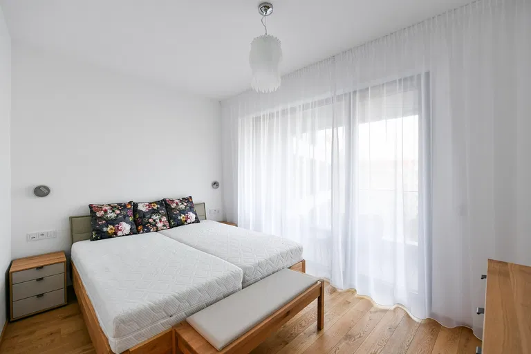 Vítězné náměstí, Bubeneč - Prague 6 | Rent, Apartment, One-bedroom (2+kk), 63 m²