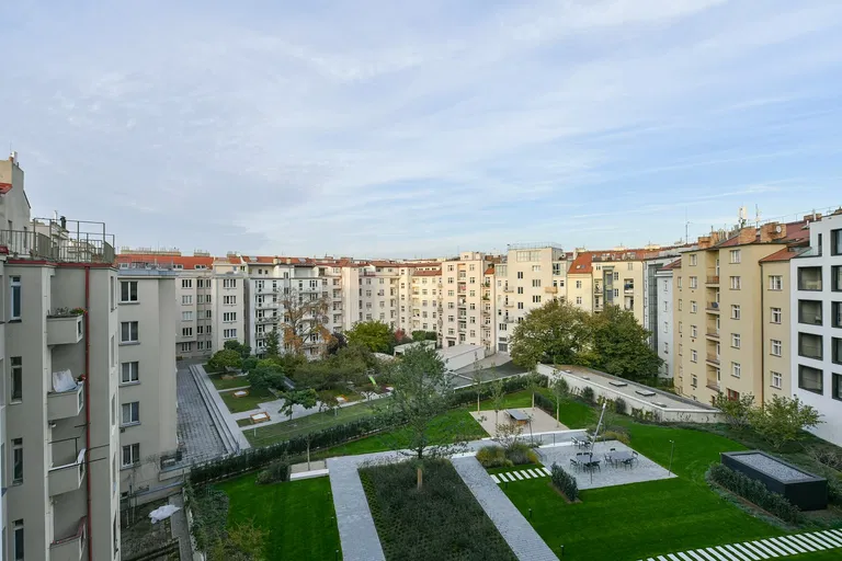 Vítězné náměstí, Bubeneč - Prague 6 | Rent, Apartment, One-bedroom (2+kk), 63 m²
