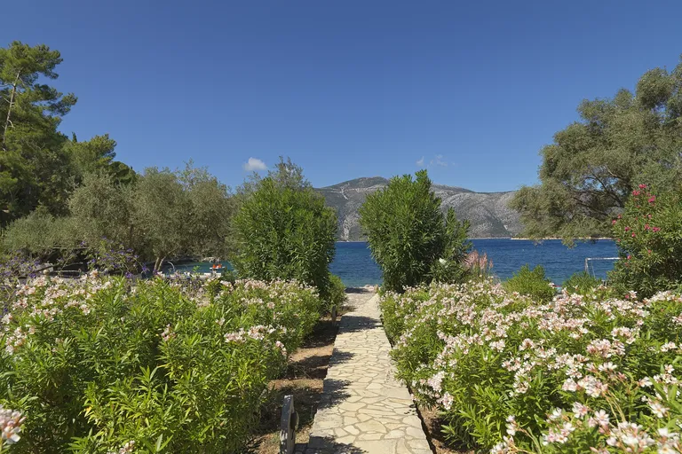 Greece, Ionian Islands - Ithaca | Sale, Land, Eight-bedroom (9+kk), 848 m²