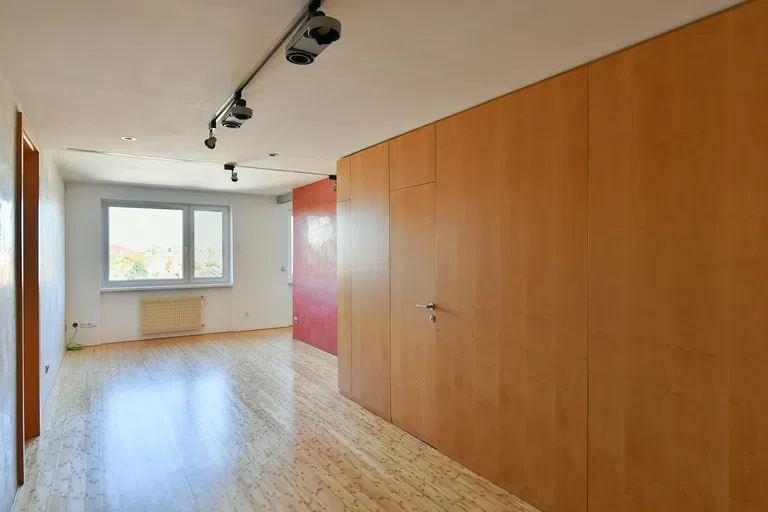 Krupská, Strašnice - Prague 10 | Rent, Apartment, Four-bedroom (5+kk), 123 m²