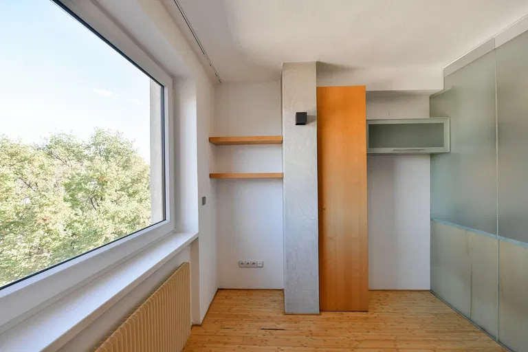Krupská, Strašnice - Prague 10 | Rent, Apartment, Four-bedroom (5+kk), 123 m²