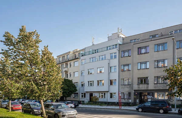 Ruská, Vršovice - Prague 10 | Sale, Apartment, One-bedroom (2+kk), 51 m²