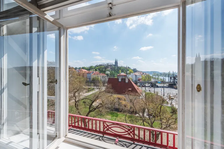 Rašínovo nábřeží, Nové Město - Prague 2 | Rent, Apartment, Two-bedroom (3+kk), 130 m²