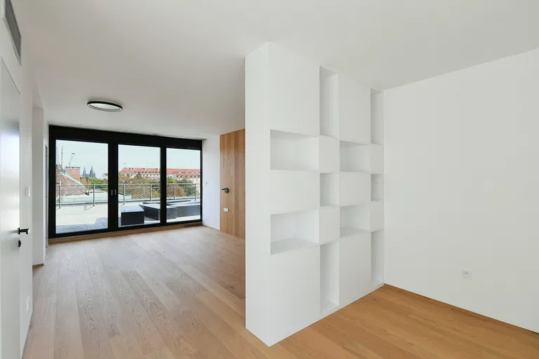 Na Hubálce, Střešovice - Prague 6 | Rent, Apartment, Four-bedroom (5+kk), 236 m²