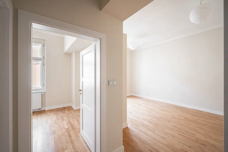 Kubelíkova, Žižkov - Prague 3 | Sale, Apartment, One-bedroom (2+kk), 40 m²
