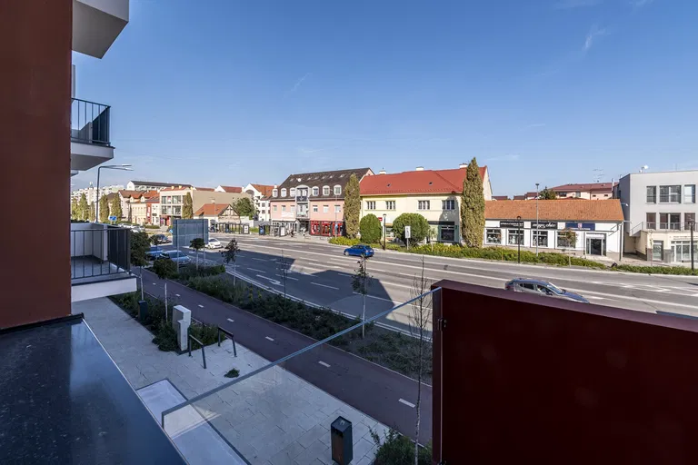 Mierové námestie - Malacky | Predaj, Byt, 3-izbový, 88 m²