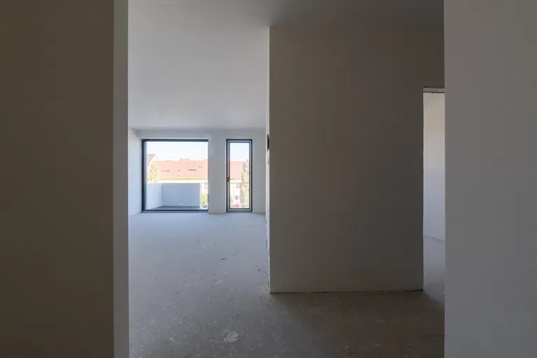 Mierové námestie - Malacky | Predaj, Byt, 3-izbový, 81 m²