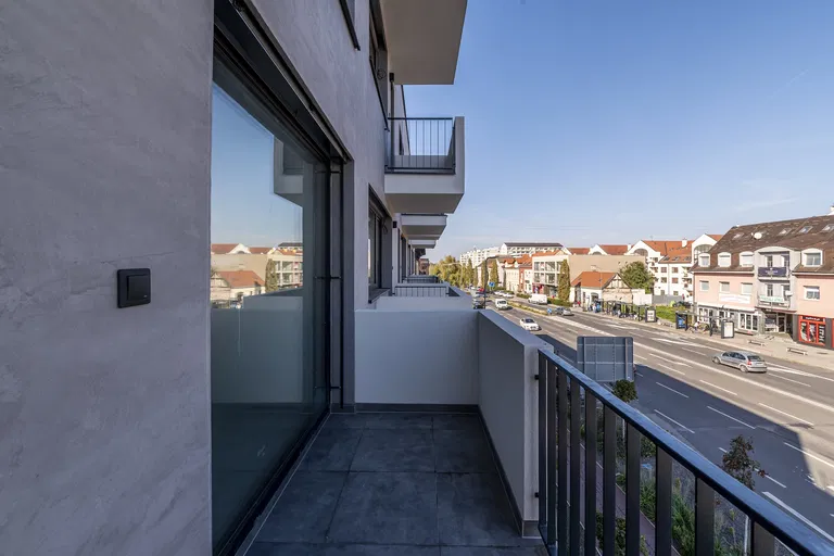 Mierové námestie - Malacky | Predaj, Byt, 3-izbový, 81 m²