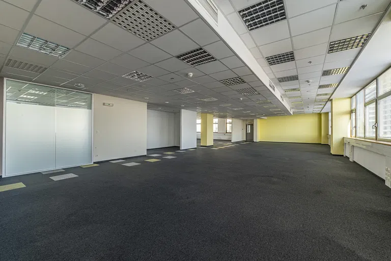 Plynárenská, Ružinov - Bratislava II | Prenájom, Kancelárie, 718 m²