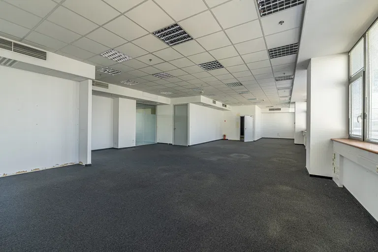 Plynárenská, Ružinov - Bratislava II | Prenájom, Administratívna budova, 2 064 m²