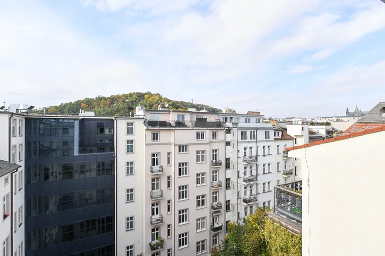 Janáčkovo nábřeží, Malá Strana - Prague 5 | Rent, Apartment, Six-bedroom (7+kk), 605 m²