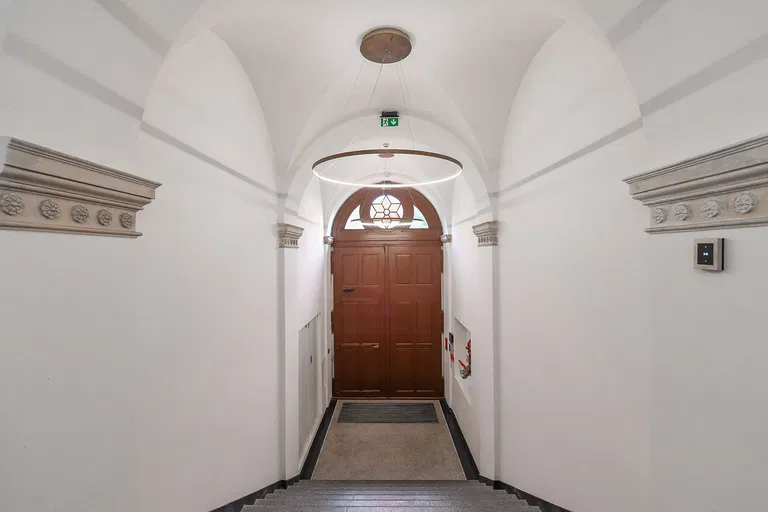 Janáčkovo nábřeží, Malá Strana - Prague 5 | Rent, Apartment, Six-bedroom (7+kk), 605 m²