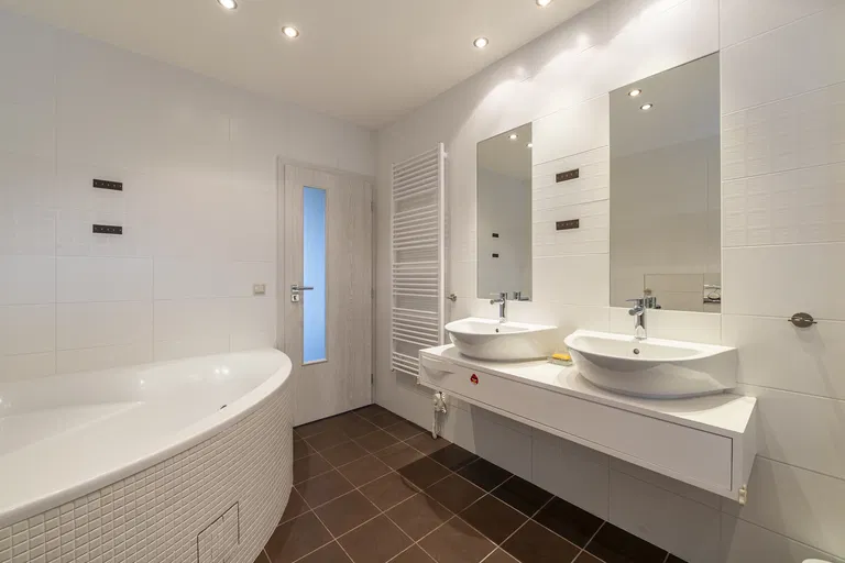 Bazová, Stupava - Malacky | Sale, House, Four-bedroom (5+kk), 357 m²