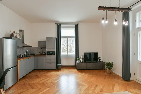 Fügnerovo náměstí, Nové Město - Prague 2 | Sale, Apartment, One-bedroom (2+kk), 63 m²