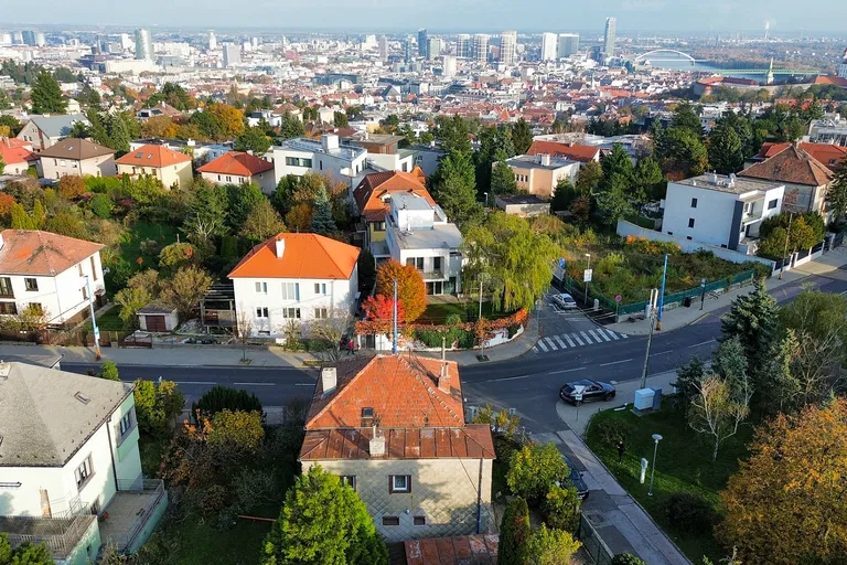 Mudroňova, Staré Mesto - Bratislava I | Predaj, Rodinný dom, 7-izbový, 274 m²