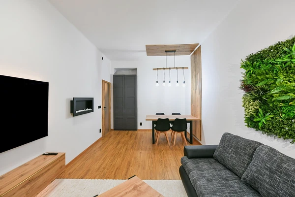 Ortenovo náměstí, Holešovice - Praha 7 | Pronájem, Byt, 2+kk, 57 m²