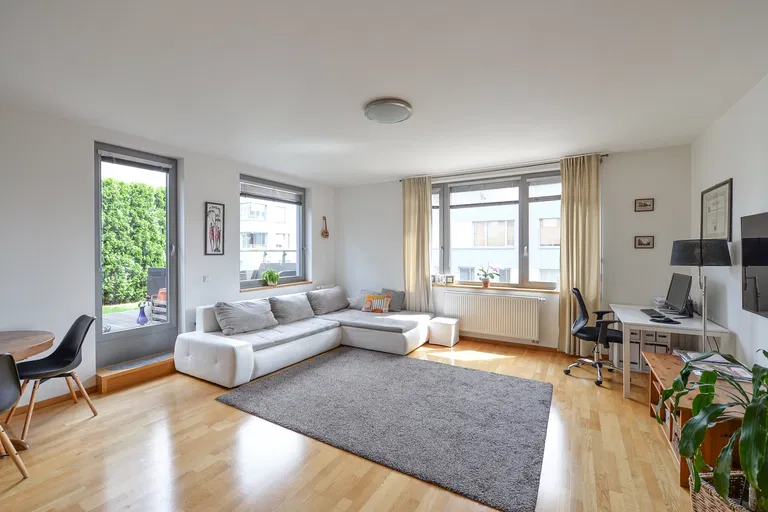 Valečovská, Prosek - Praha 9 | Pronájem, Byt, 2+kk, 81 m²