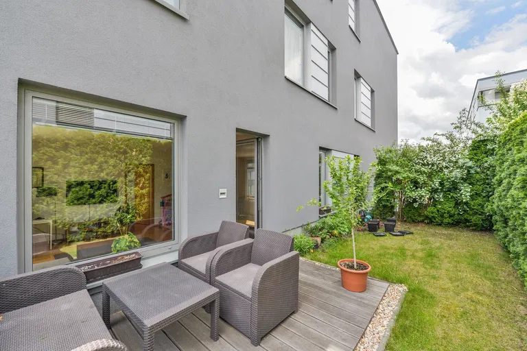 Valečovská, Prosek - Praha 9 | Pronájem, Byt, 2+kk, 81 m²