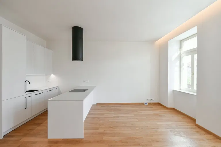 Dykova, Vinohrady - Prague 10 | Rent, Apartment, One-bedroom (2+kk), 68 m²