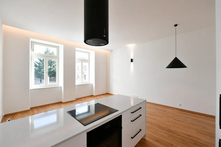 Dykova, Vinohrady - Prague 10 | Rent, Apartment, One-bedroom (2+kk), 68 m²