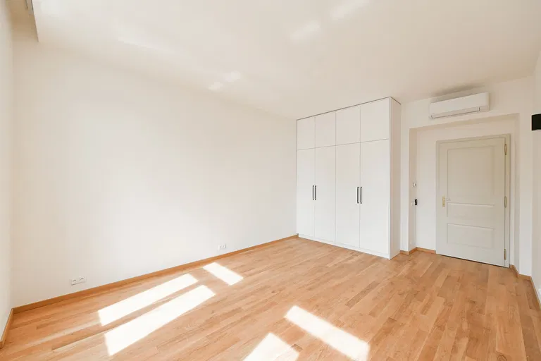Dykova, Vinohrady - Prague 10 | Rent, Apartment, One-bedroom (2+kk), 68 m²