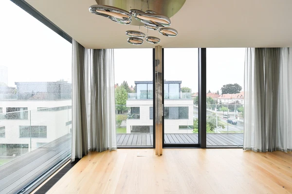 U laboratoře, Střešovice - Prague 6 | Rent, Apartment, Three-bedroom (4+kk), 129 m²