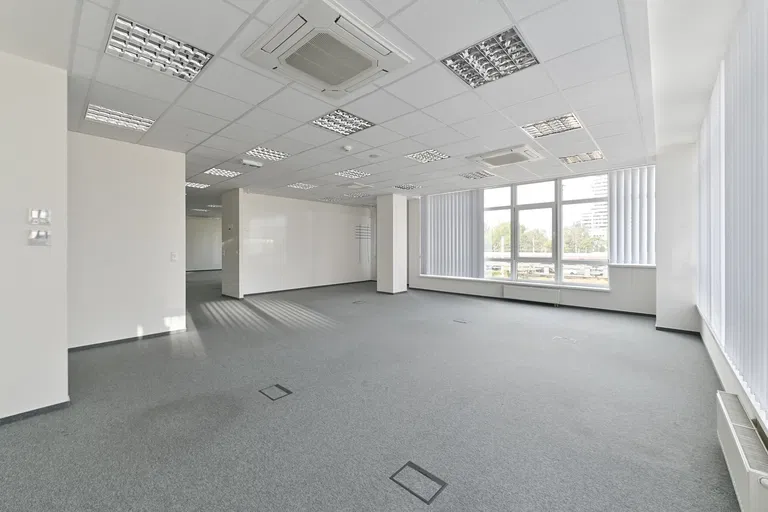 Ševčenkova, Petržalka - Bratislava V | Rent, Offices, 720 m²