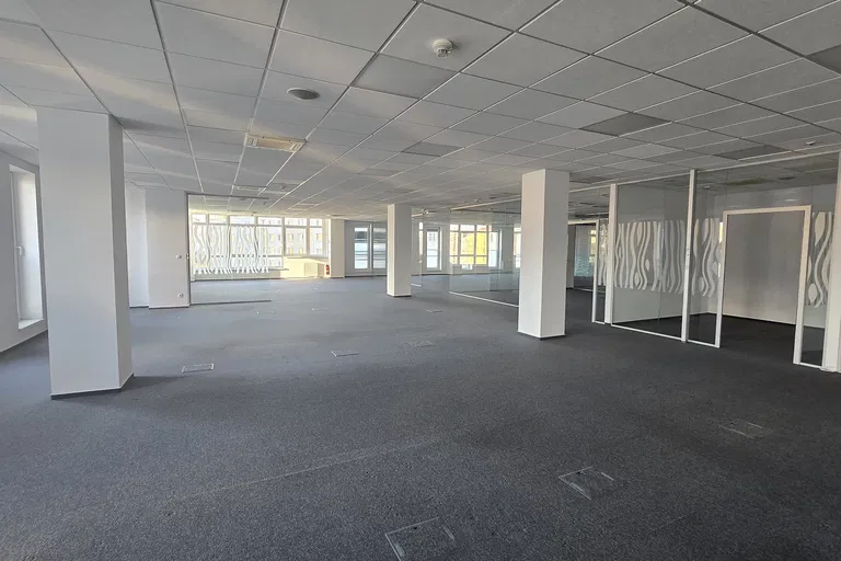 Ševčenkova, Petržalka - Bratislava V | Rent, Offices, 790 m²
