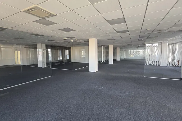 Ševčenkova, Petržalka - Bratislava V | Rent, Offices, 790 m²