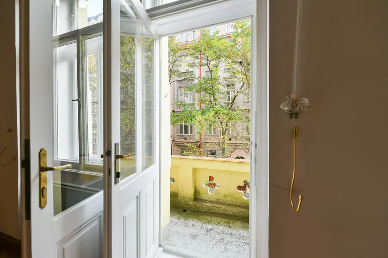 Mánesova, Vinohrady - Prague 2 | Rent, Apartment, Two-bedroom (3+1), 117 m²