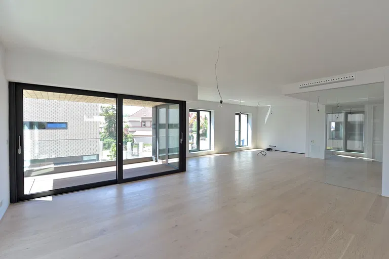 U Laboratoře, Střešovice - Praha 6 | Pronájem, Byt, 4+kk, 191 m²
